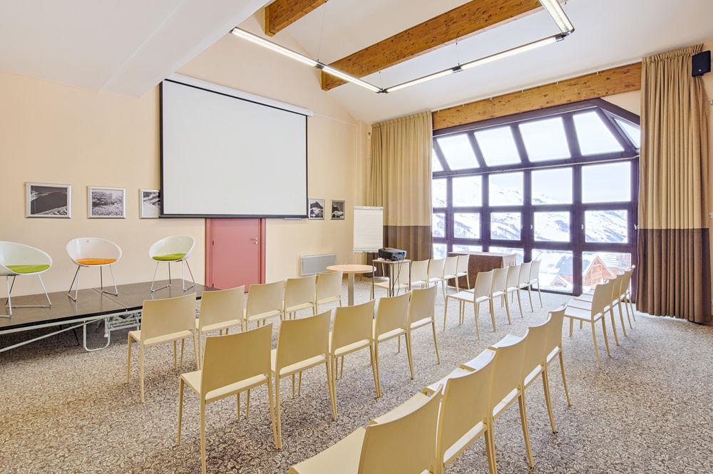 Hotel Les Bruyeres Les Menuires Экстерьер фото