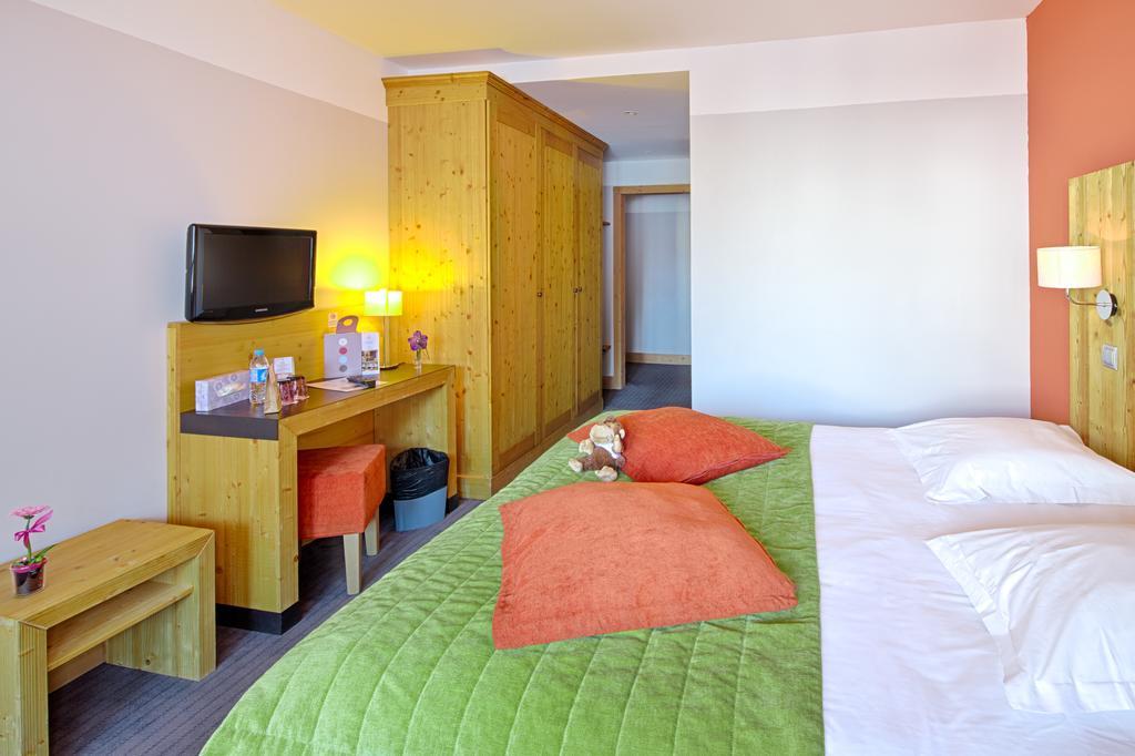 Hotel Les Bruyeres Les Menuires Экстерьер фото